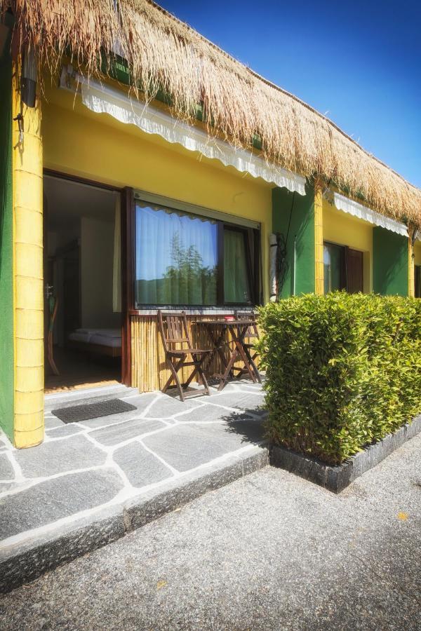 Bamboohouse Motel Riazzino ภายนอก รูปภาพ