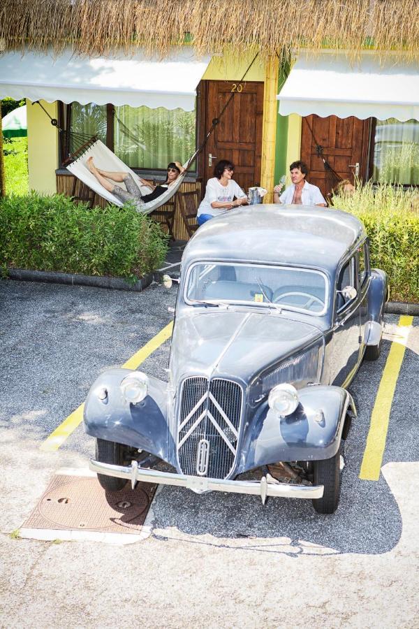 Bamboohouse Motel Riazzino ภายนอก รูปภาพ