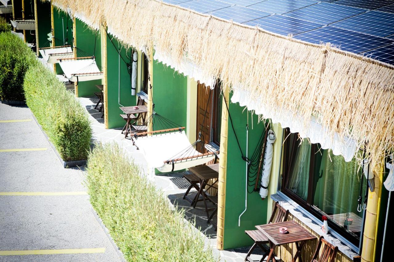 Bamboohouse Motel Riazzino ภายนอก รูปภาพ