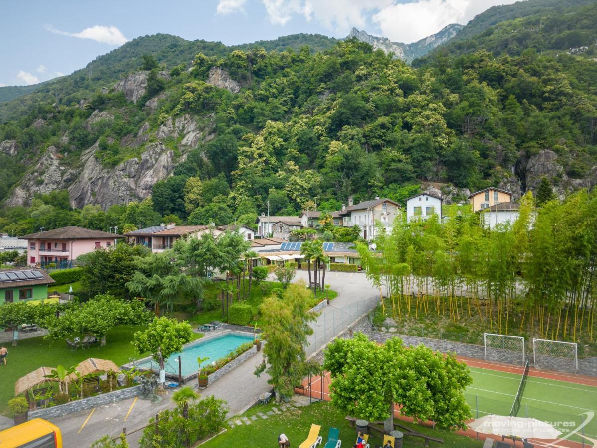 Bamboohouse Motel Riazzino ภายนอก รูปภาพ