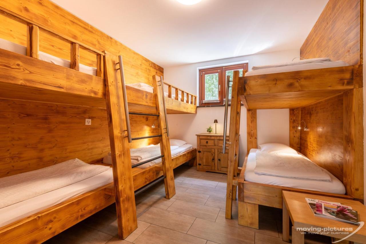 Bamboohouse Motel Riazzino ภายนอก รูปภาพ