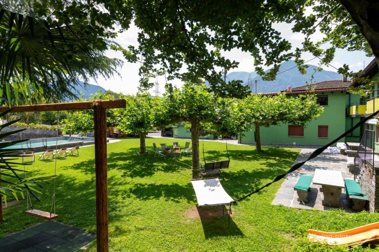 Bamboohouse Motel Riazzino ภายนอก รูปภาพ