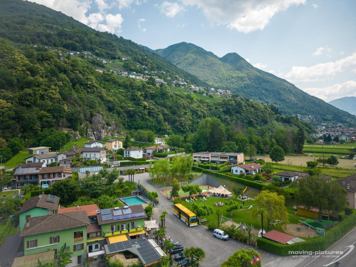 Bamboohouse Motel Riazzino ภายนอก รูปภาพ